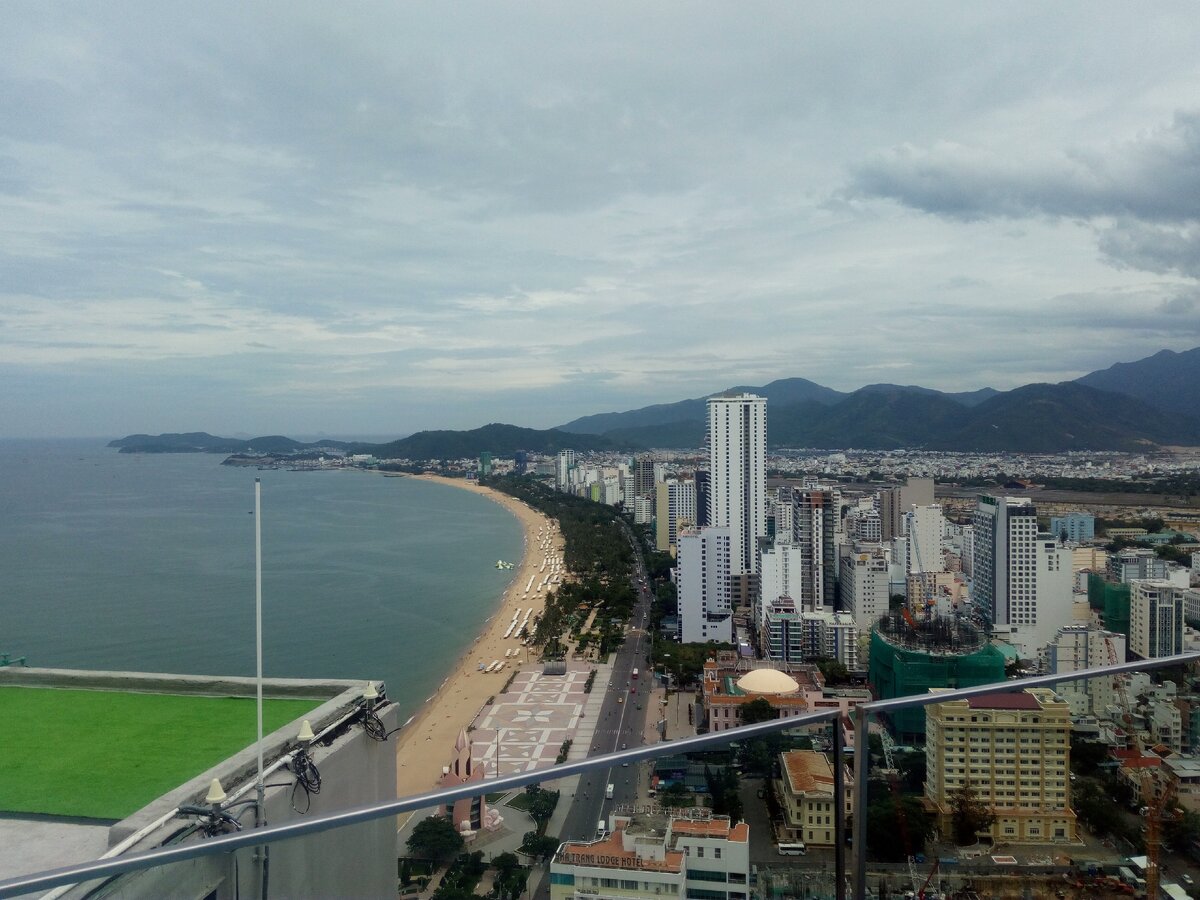 Нячанг.Вид с крыши отеля.