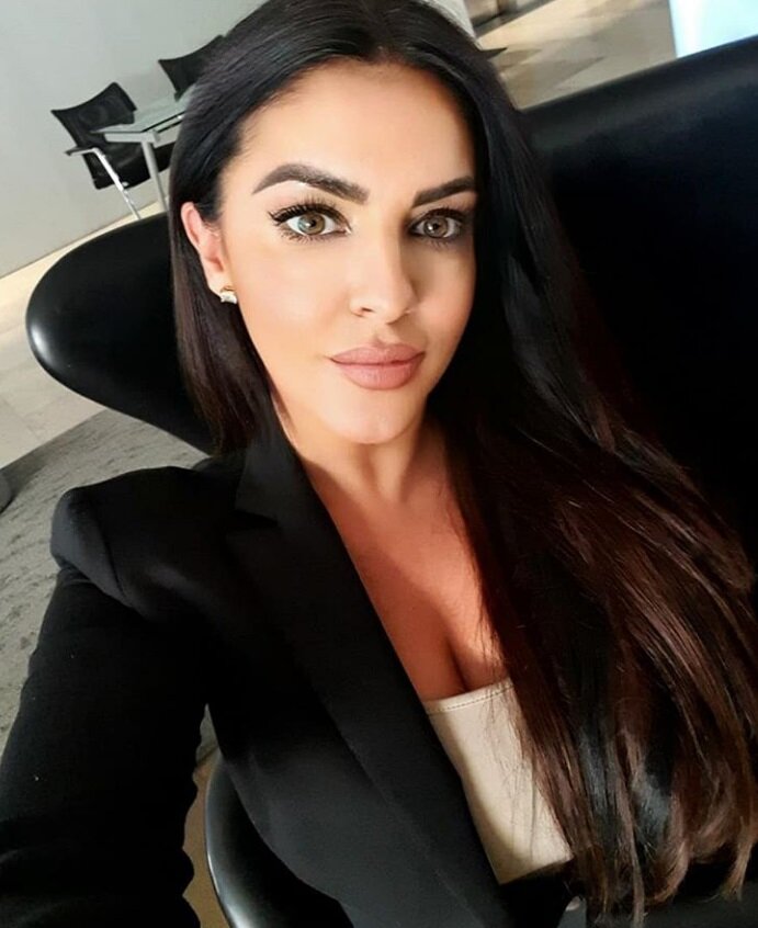 Фото: https://www.instagram.com/raquelsanchezstyle/