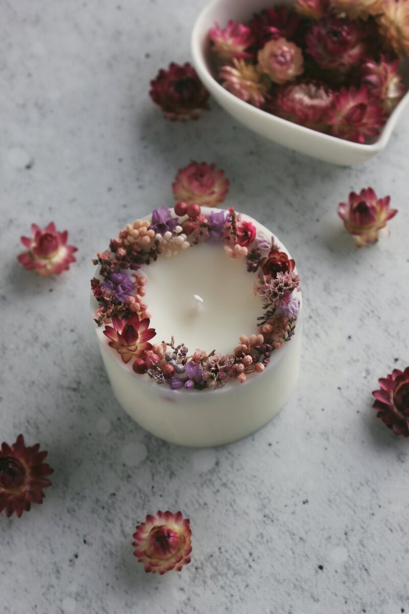 Ботаническая свеча и гелихризиум 