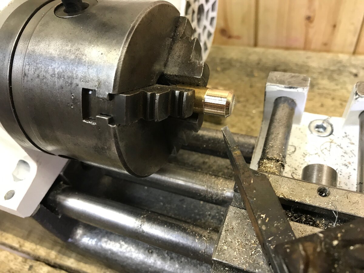 Токарный станок УНИВЕРСАЛ-1