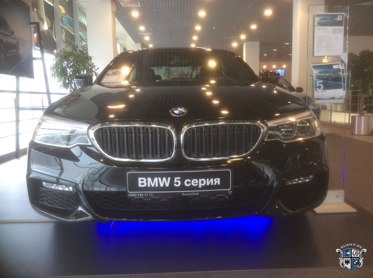 Что за кнопка off рядом с парктроником bmw 520d g30