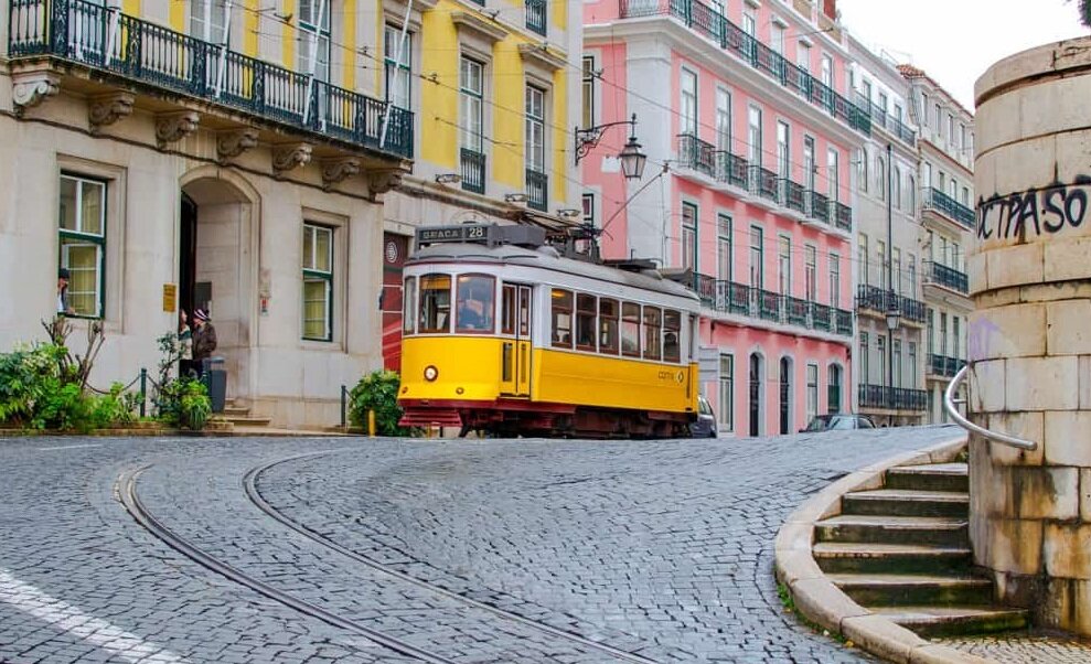 Трамвай лиссабон