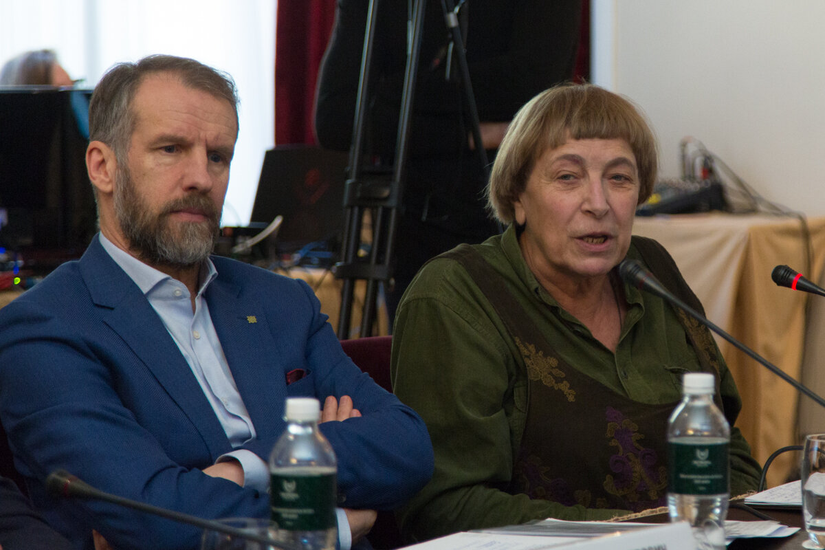 Дмитрий Казаков и Ирина Медведева. Фото: Общественная служба новостей