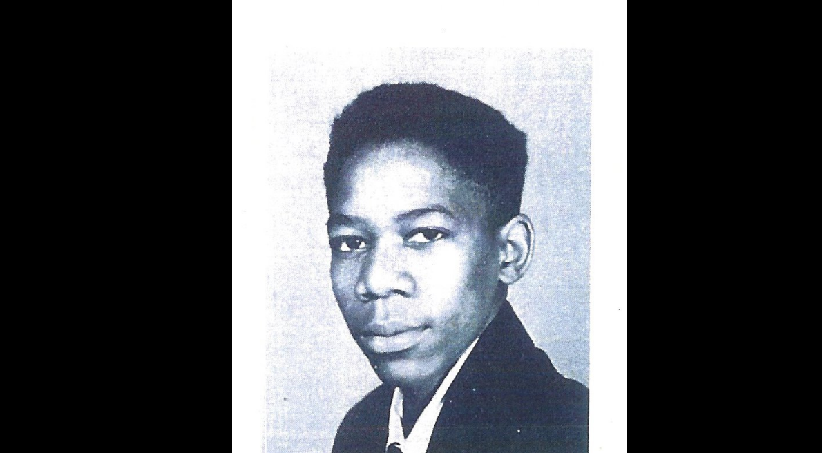 "В мой 80-летний юбилей, это фото сделано пару лет назад," - подпись Фримана к его фото в Facebook