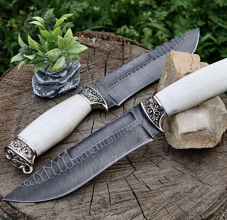 Мой дорогой друг Ислам, давно занимается собственным производством очень крутых ножей...