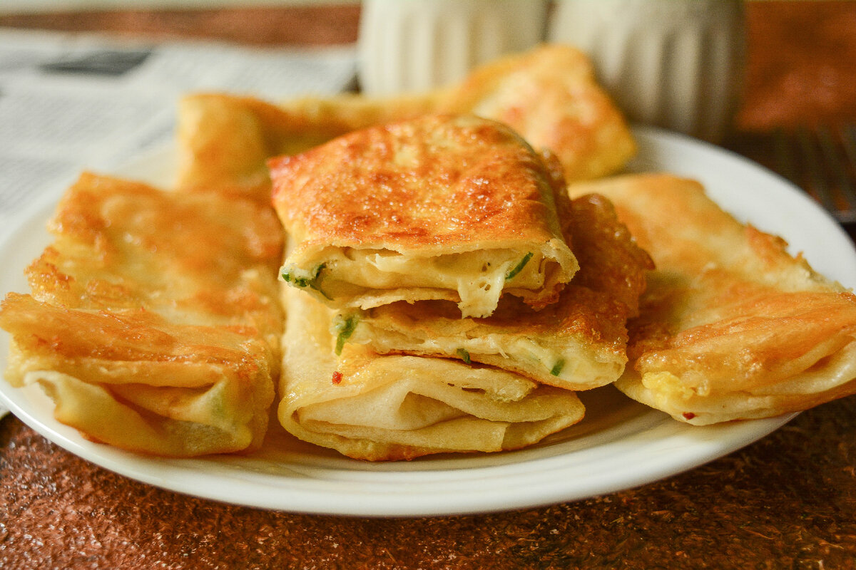 Теперь на рынке первым делом покупаю тонкий лаваш. Научился готовить  вкуснейшие закуски из лаваша! | Рецепты салатов и вкусняшек | Дзен