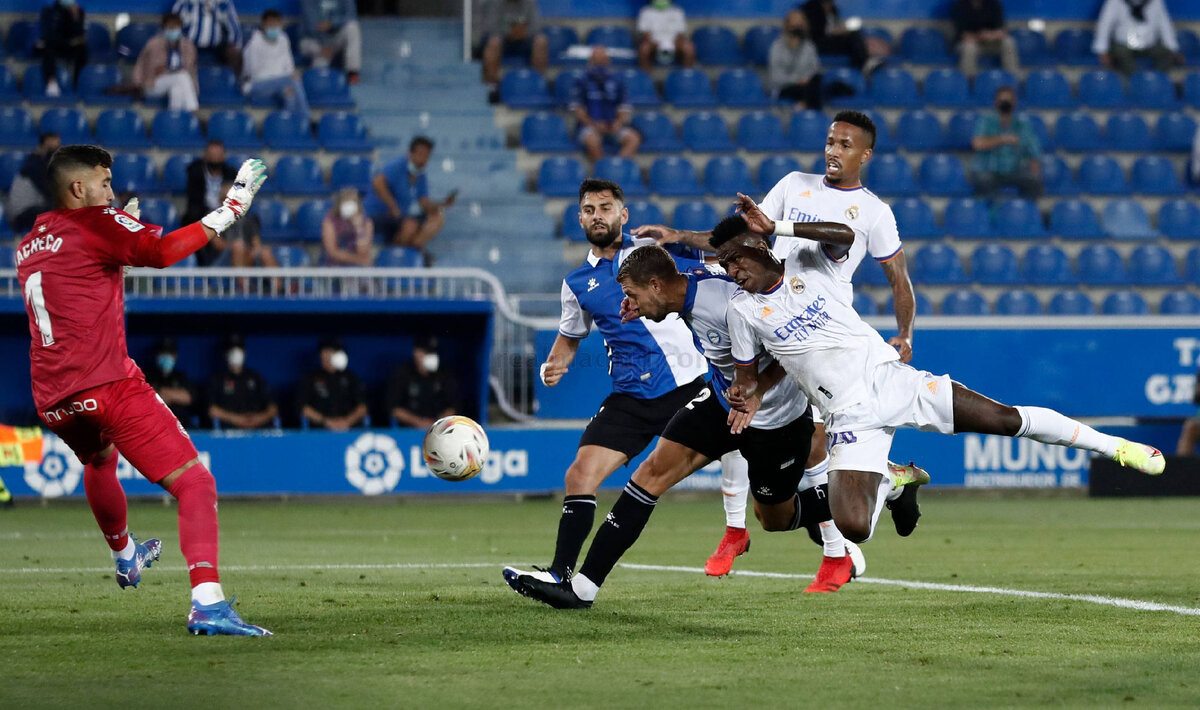 Реал алавес счет. Реал - Алавес матч. «Реал Мадрид» – «Алавес» 5-0.. Vini Jr 24 Madrid.