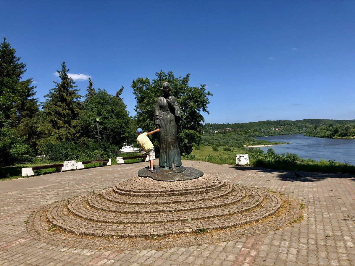 Памятник Марине Цветаевой 