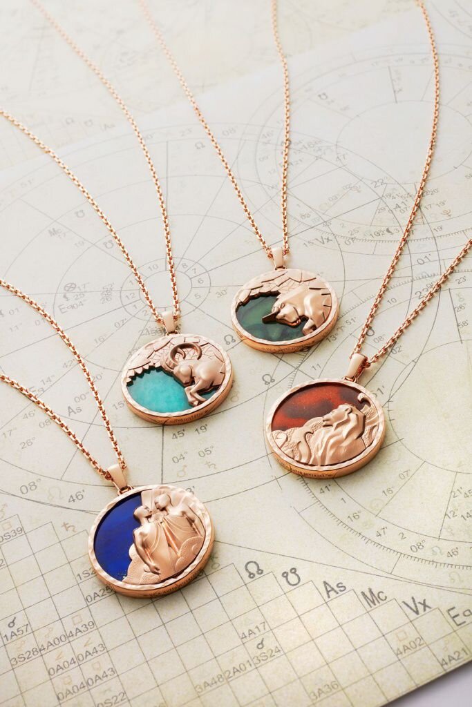 Подвески с природными камнями коллекции Van Cleef & Arpels Zodiaque 