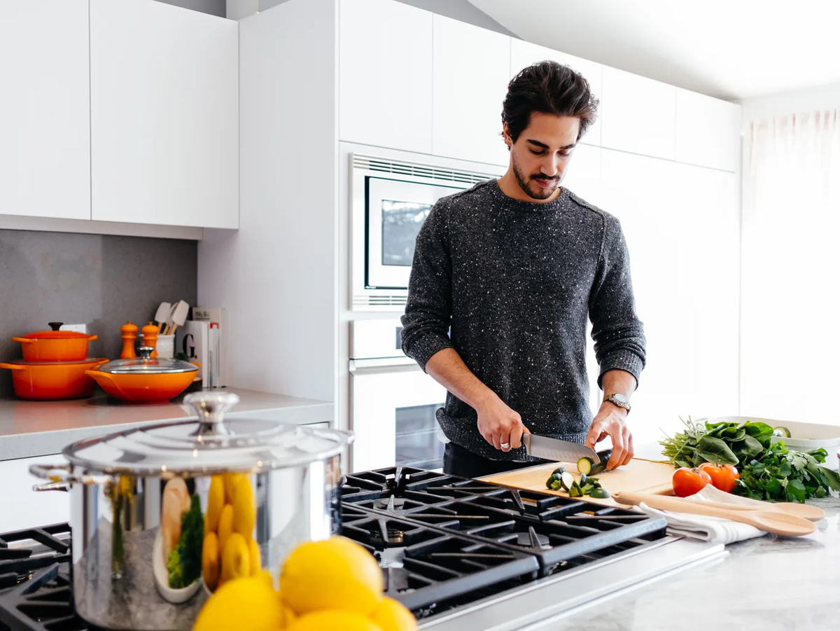 Возможно ли чем-то заменить глутамат натрия и сделать блюда вкуснее? | Men  Today | Дзен