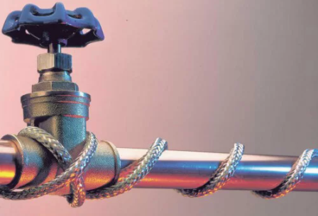 ЗИМОЙ ДАЖЕ ТРУБАМ ХОЧЕТСЯ ТЕПЛА