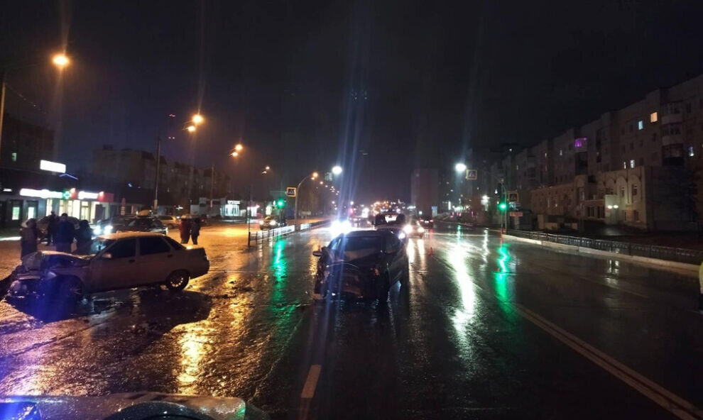    В ЯНАО в ДТП пострадали 2 водителя