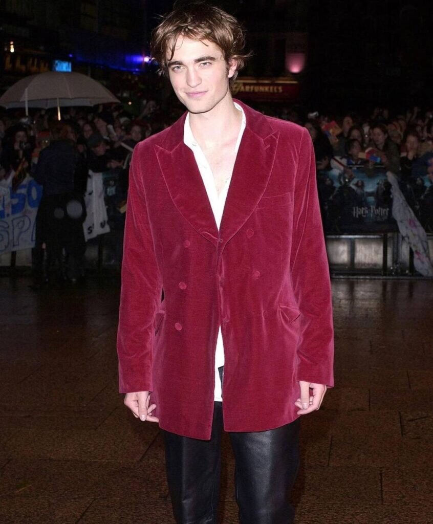 Роберт Паттинсон на премьере фильм «Гарри Поттер и Кубок огня» в 2005 году smirnov  📷
