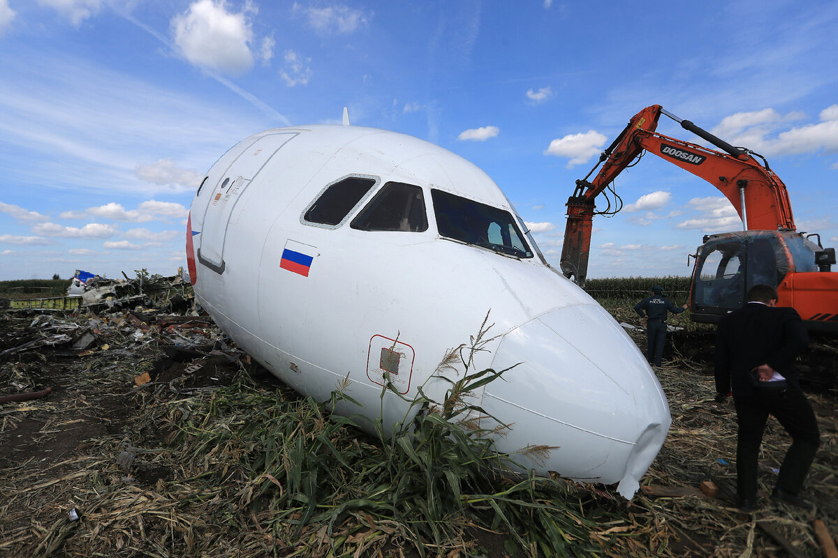 Посадивший самолет на кукурузном поле пилот рассказал об ошибке экипажа.  Она спасла жизнь 226 пассажирам | Русский наблюдатель | Дзен