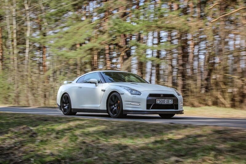 Nissan gt r 2014