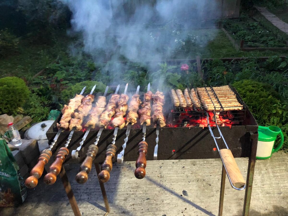 Купить мясо, включить Хорошую музыку и радоваться жизни