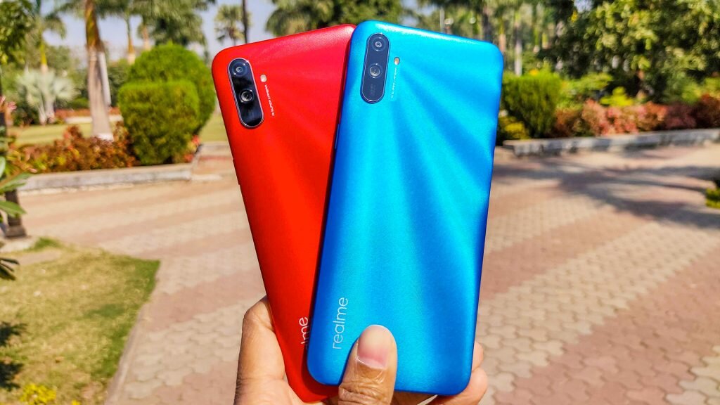 Realme C3 сзади