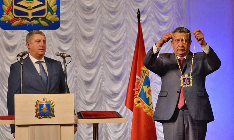 Слева - А.В. Богомаз