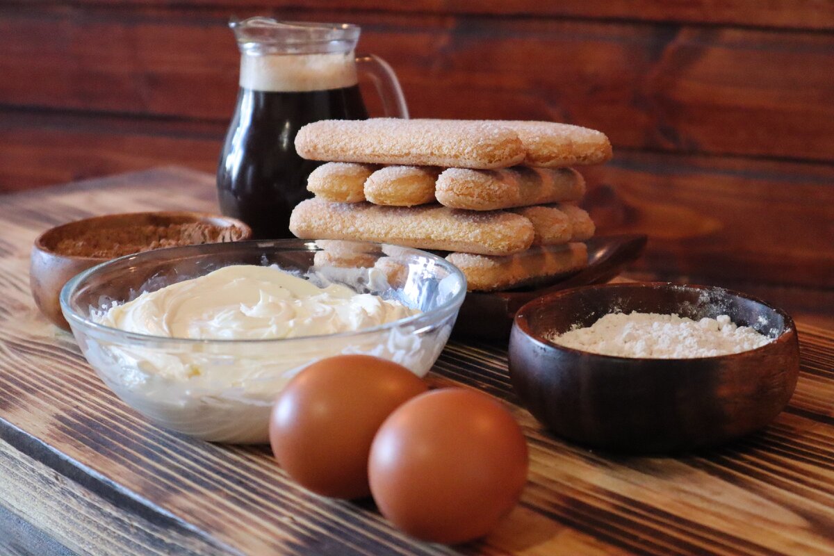 Ингредиенты для классического тирамису