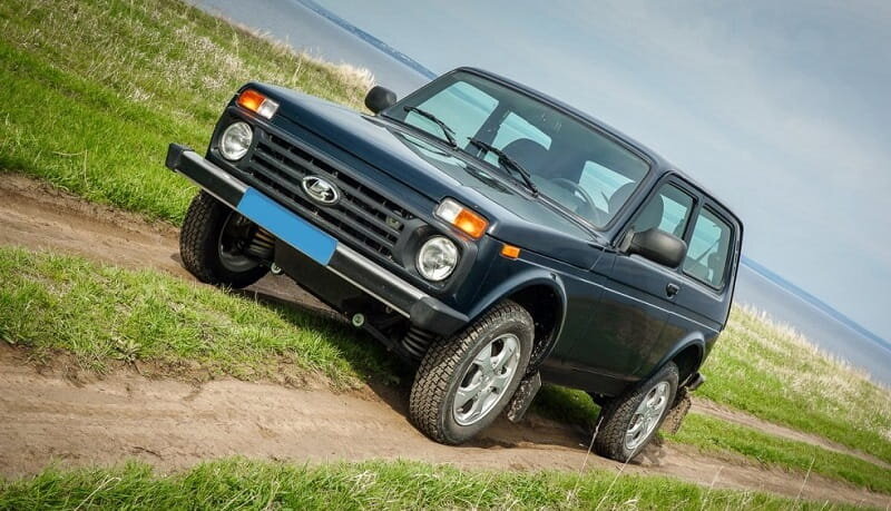 Нива и джимни. Чем нива отличается от обычной нивы. У241на нива. Нива 2121 урбан. Нива урбан бронто.