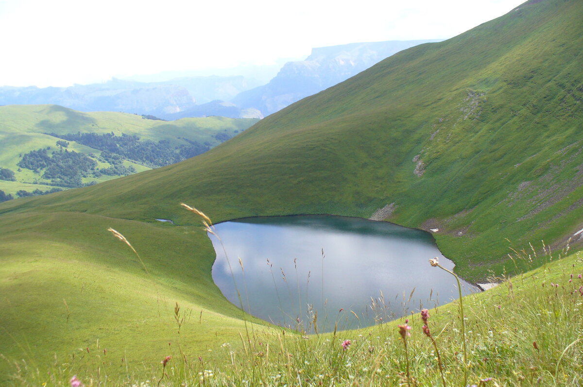 Бамбак. Бамбак гора Адыгея. Озеро Бамбаки. Плато Бамбаки. Хамышки Адыгея.