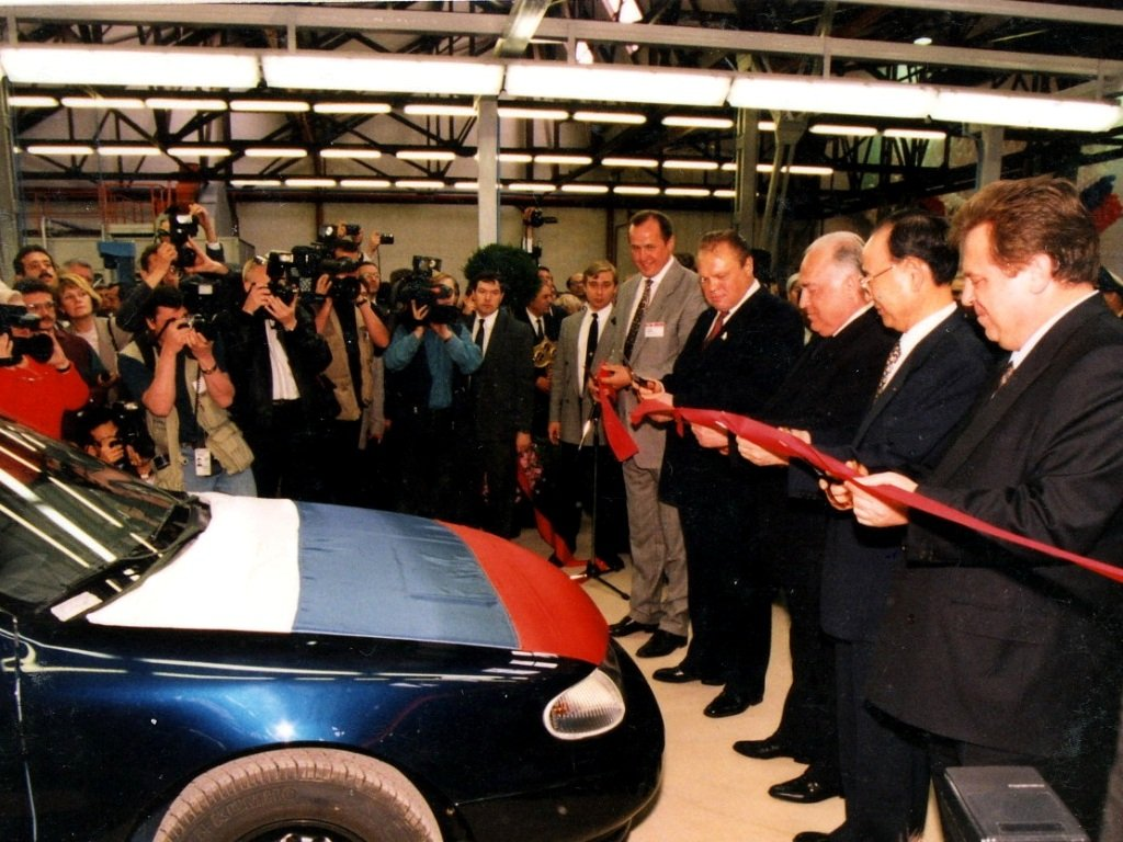 1996 год - "Автотор" выпускает первый автомобиль, собранный на предприятии.