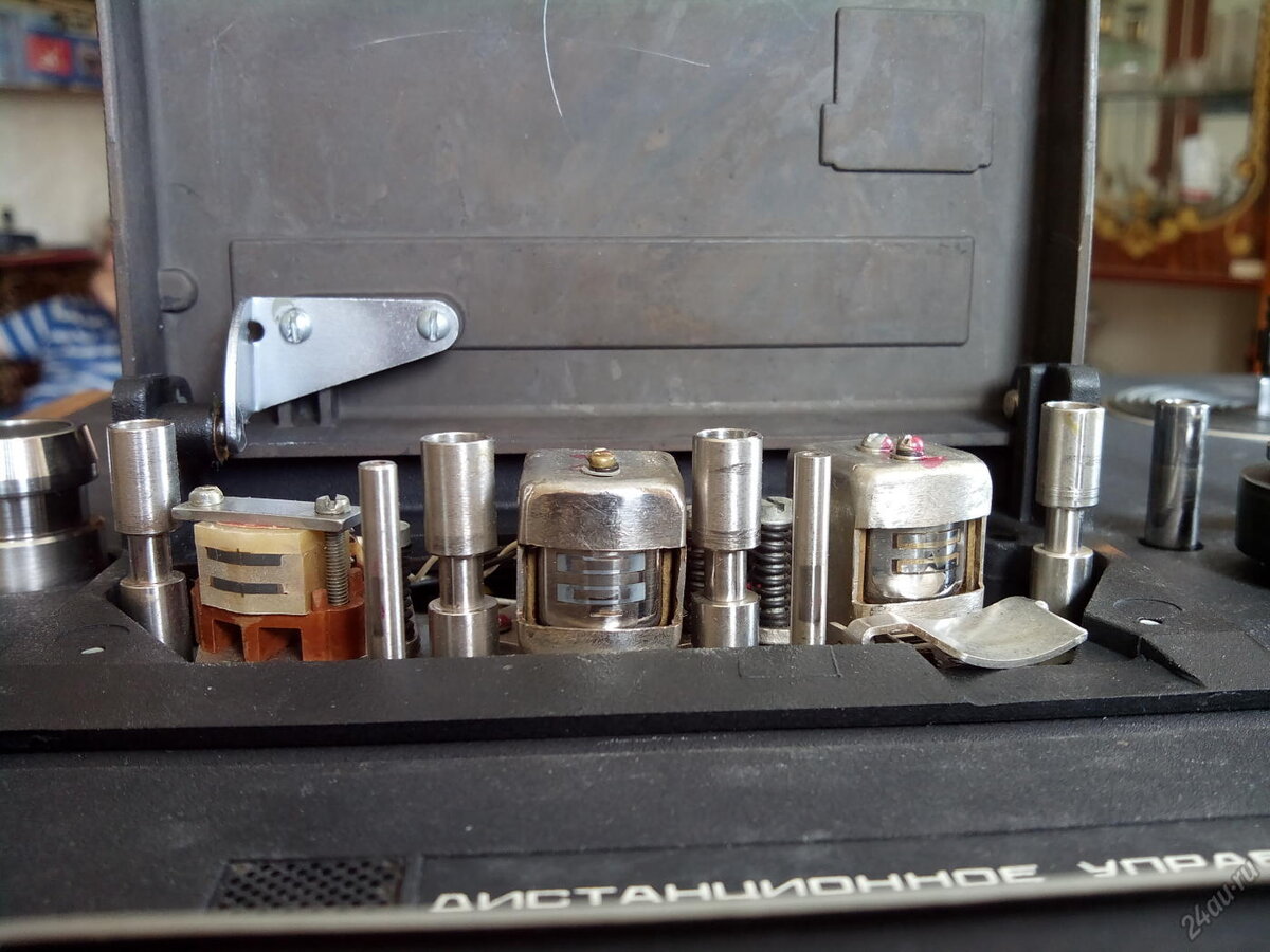 Блок головок на магнитофоне Маяк-001.