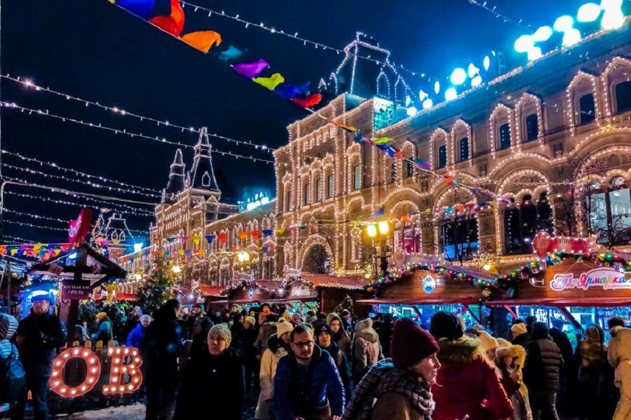 Новогодняя красная площадь 2019. Новогодние гуляния в Москве. Новогодние гуляния на красной площади. Новогодние мероприятия в Москве.