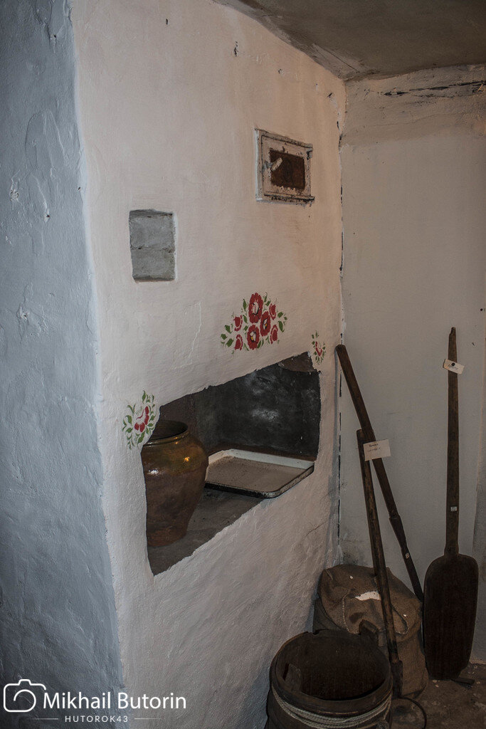 Печь в музее города Нолинска.