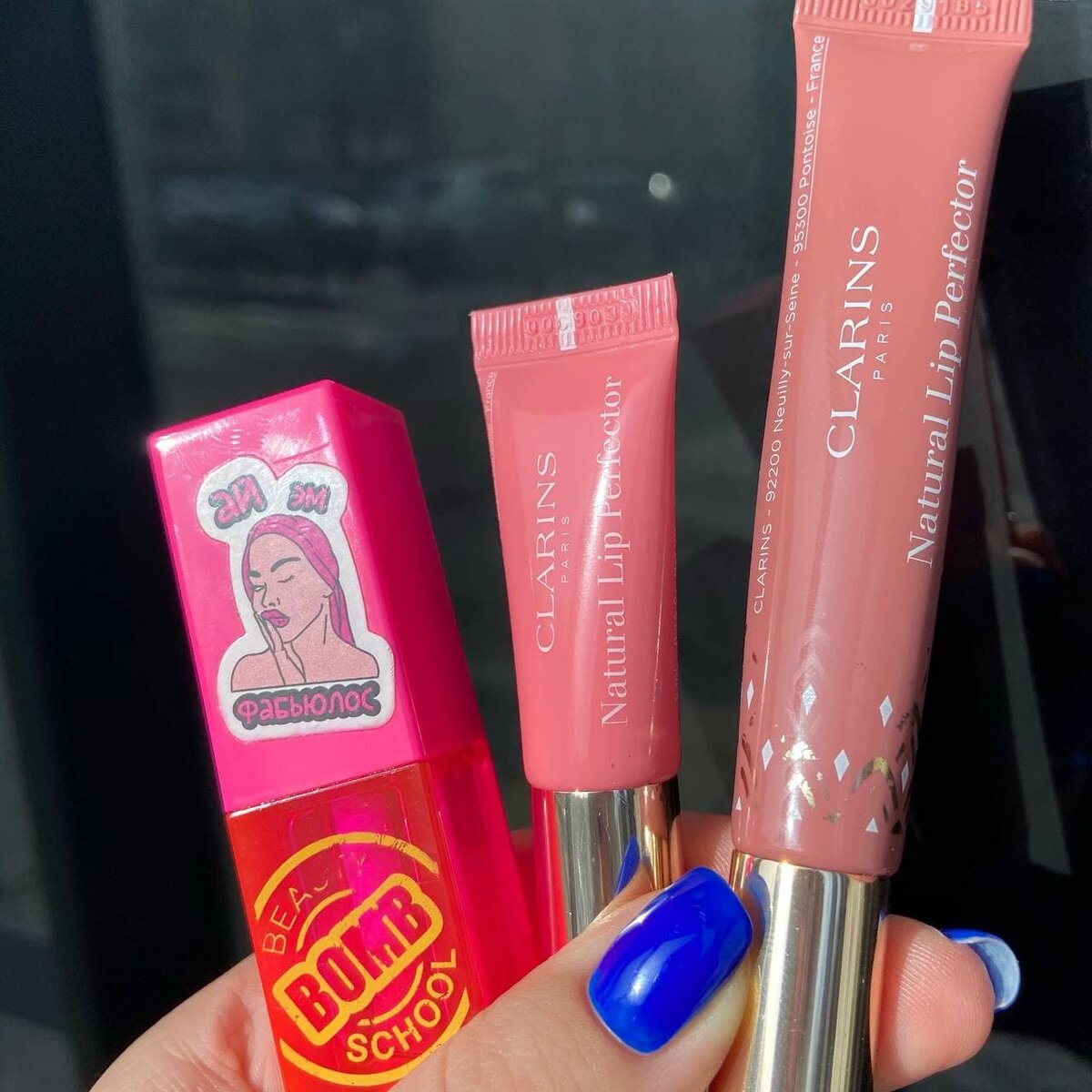 Clarins: тон 01 ~1800 р; тон 16 ~1800 р. Beauty BOMB: тон 02 FABIOLUS ~315 р