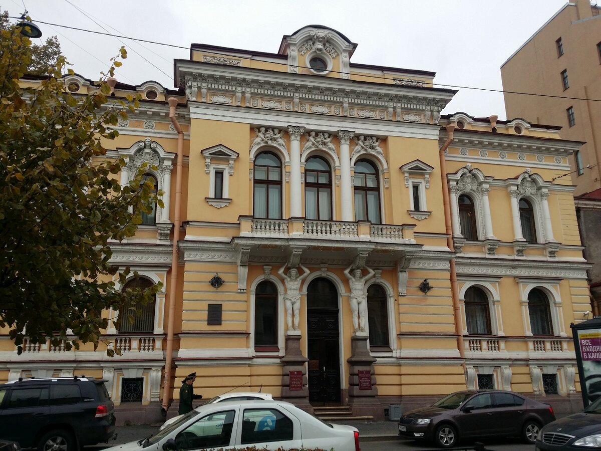 Дворец торжественной регистрации рождений "Малютка" 