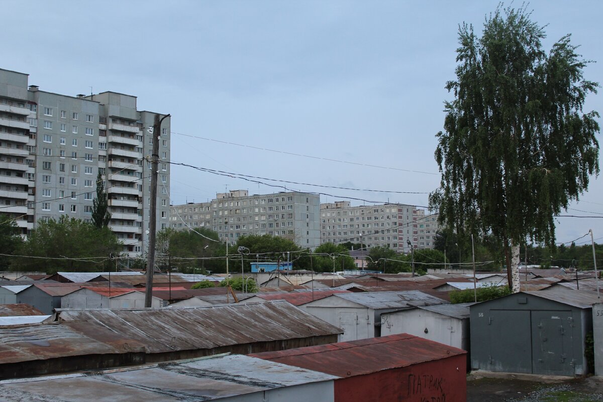 Омские заводы - технологически устаревшие предприятия, которые выбрасывают в атмосферу запредельное количество отравляющих веществ.