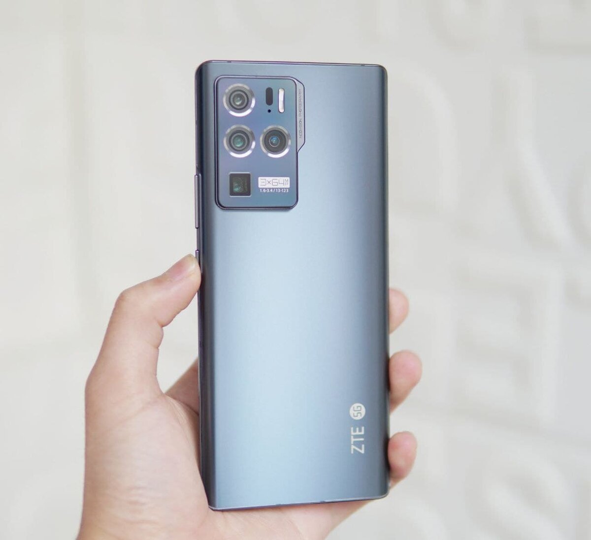 ZTE Axon 30 Ultra