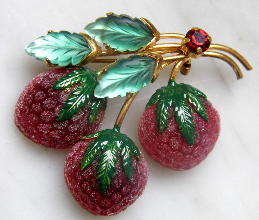 Брошь. Морозное стекло