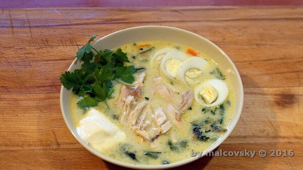 Суп крапивный с курицей