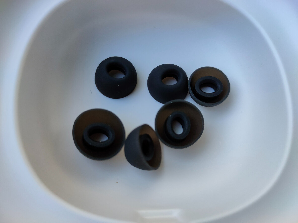 Набор амбушюр из трёх размеров насадок 