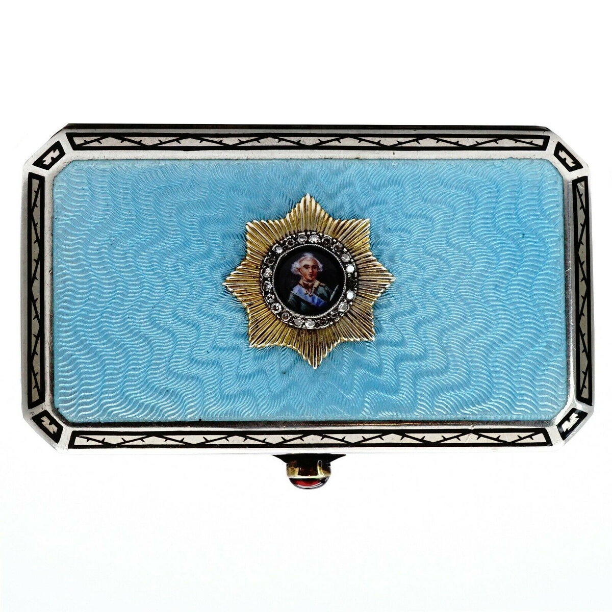 Портсигар от Фаберже. Фотографий несколько, листайте галерею.