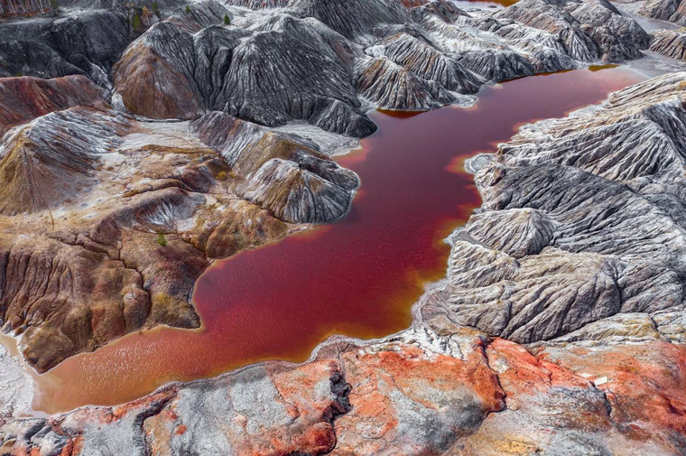 Богдановичский глиняный карьер «Уральский Марс». Источник: 7ooo.ru