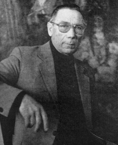 Валентин Бернадский в мастерской.