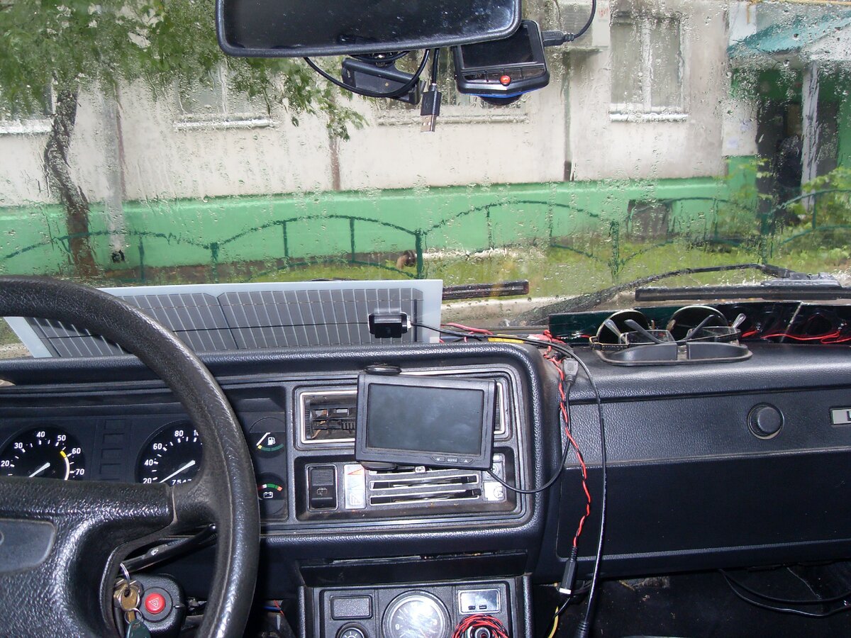 Вид в салоне.