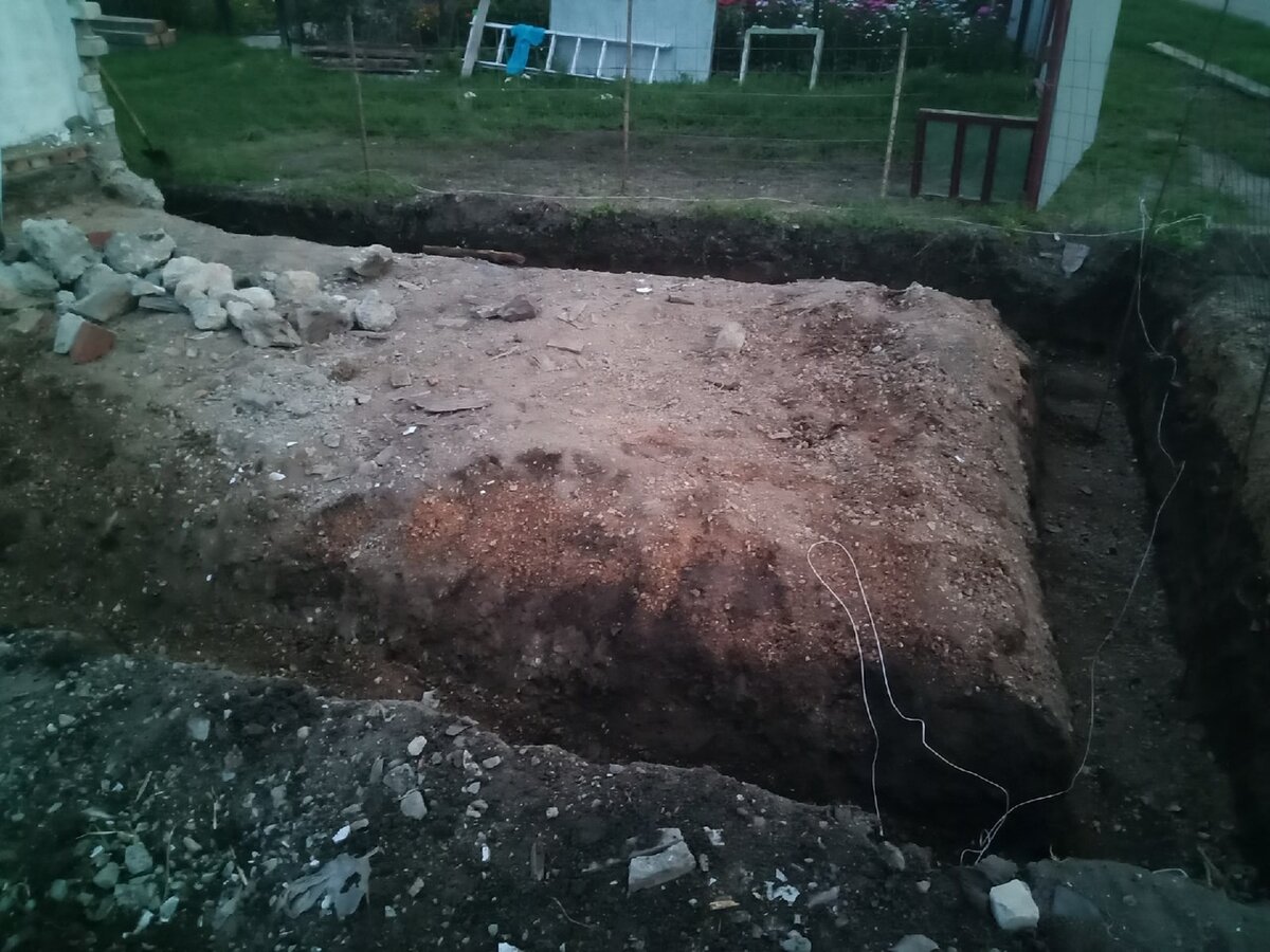 Подготовили место для фундамента