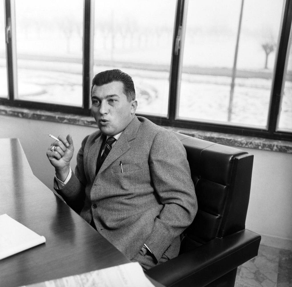 Ферруччо Ламборгини в своем офисе