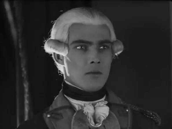 "Булат-батыр".  В роли Асфана - Иван Клюквин.