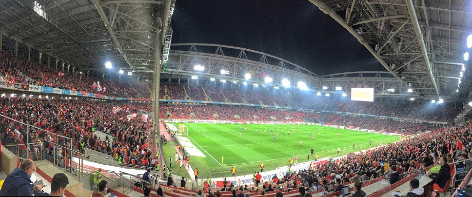 Вид на трибуны B, C и D с трибуны A. Фото: Григорий Телингатер