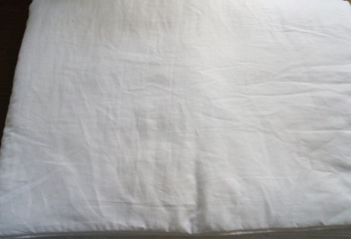 белое детское одеяло