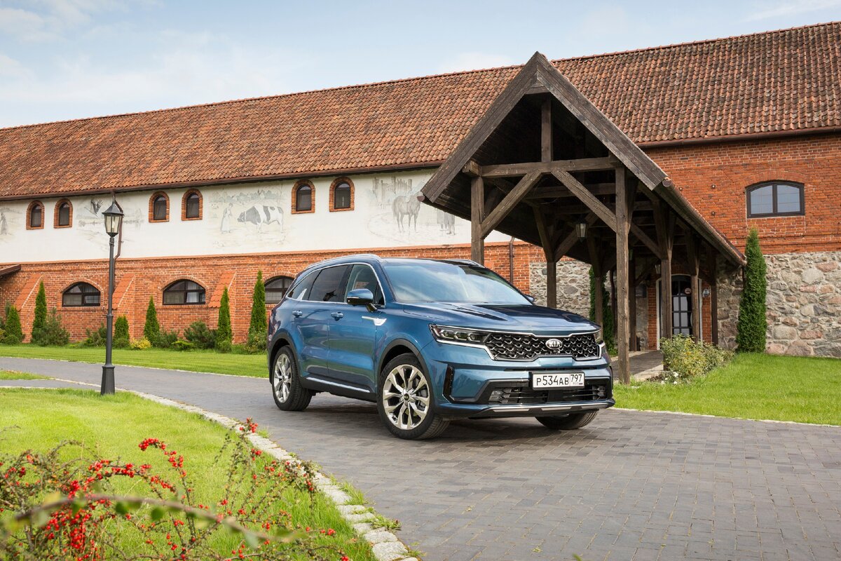Новый Kia Sorento в комплектации Premium в цвете Mineral Blue