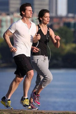  Том Круз и Кэти Холмс (фото в свободном доступе в интернете)