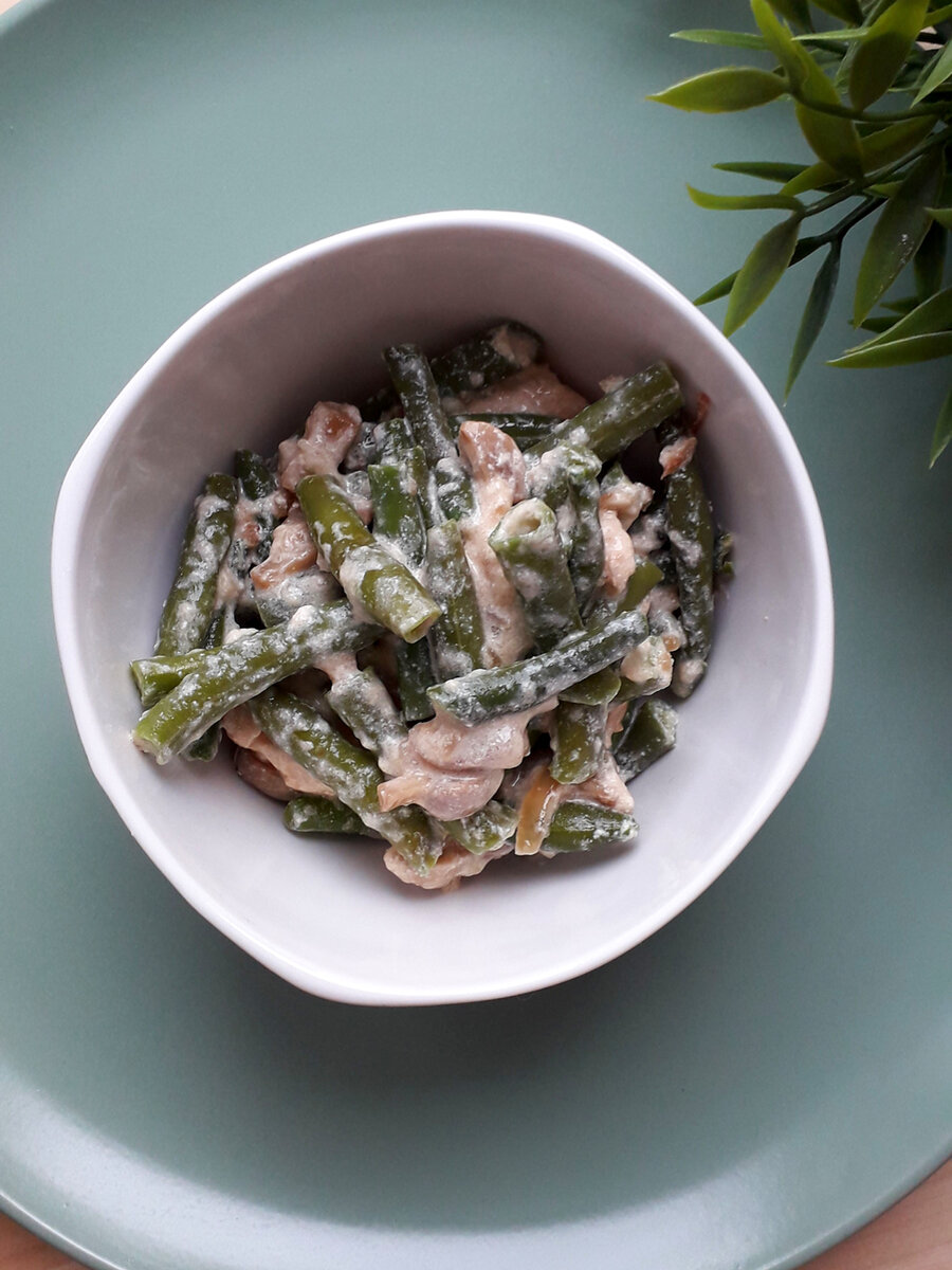 Теплый салат со стручковой фасолью 