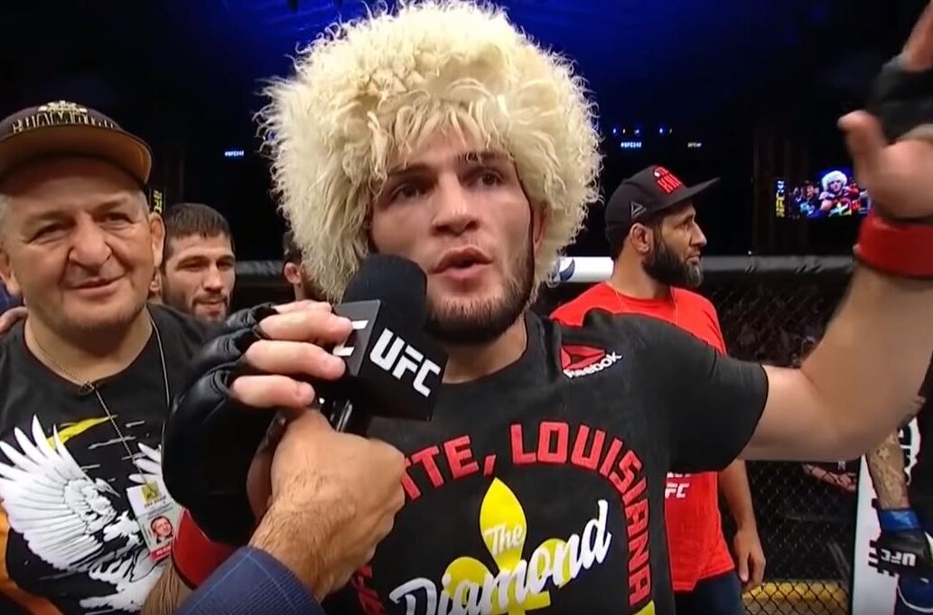 Сразу после боя Хабиб не сумел сдержать эмоций и разрыдался в октагоне. Его подошел поддержать в том числе Гейджи. После этого Хабиб объявил о завершении карьеры. Он отметил, что долго сомневался, принимать ли ему предложение UFC по бою с Гейджи. Мать Хабиба была против того, чтобы он бился после смерти отца — Абдулманапа Нурмагомедова, который скончался в июле этого года в 57-летнем возрасте. Хабиб пообещал матери, что бой с Гейджи станет для него последним в карьере. 
Вашему вниманию — специальное видео от Sport24:

