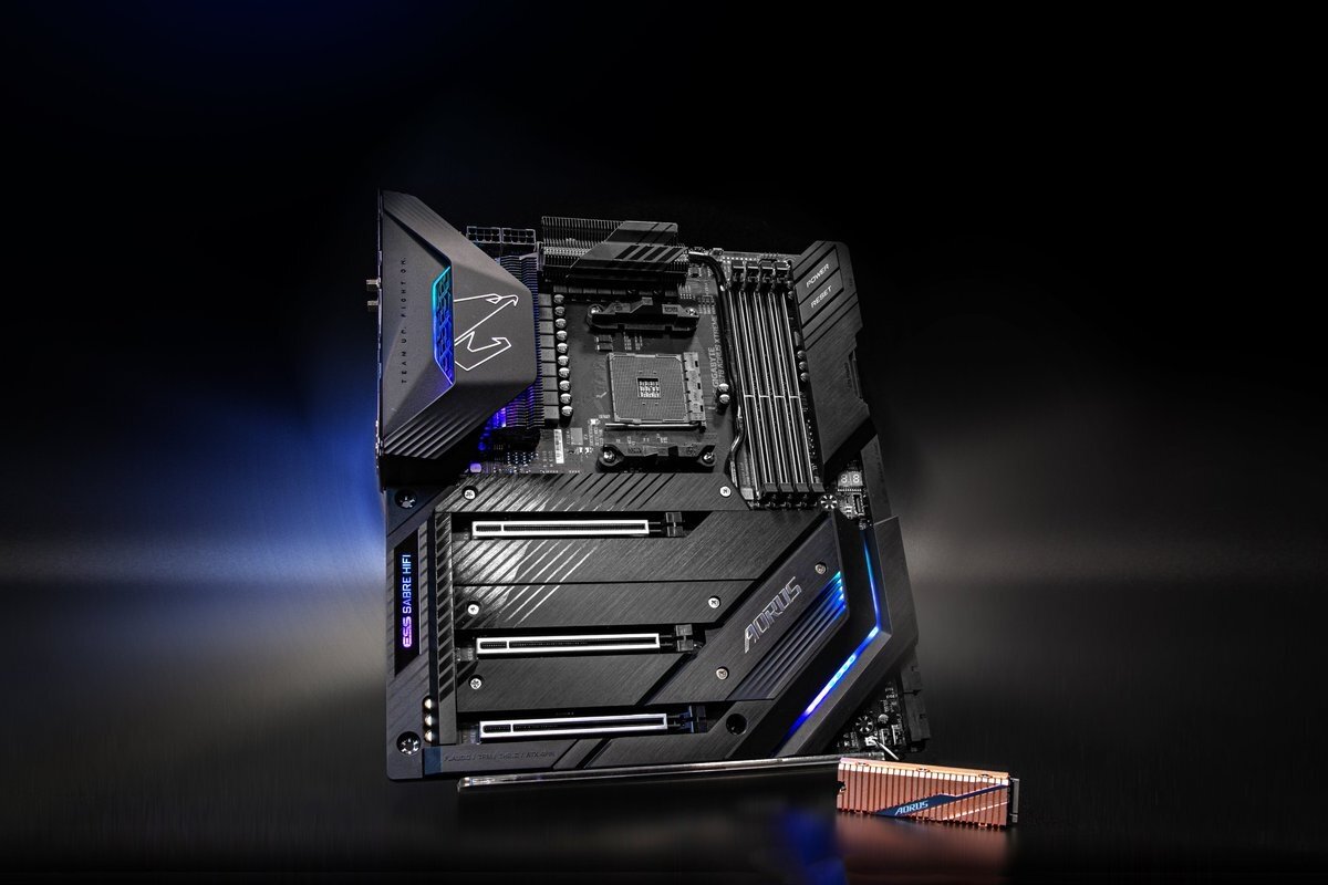 Aorus обзор. X570 AORUS Xtreme. Материнская плата Gigabyte x570 AORUS Xtreme. Motherboard AORUS x570. Gigabyte x570 AORUS DAJP.